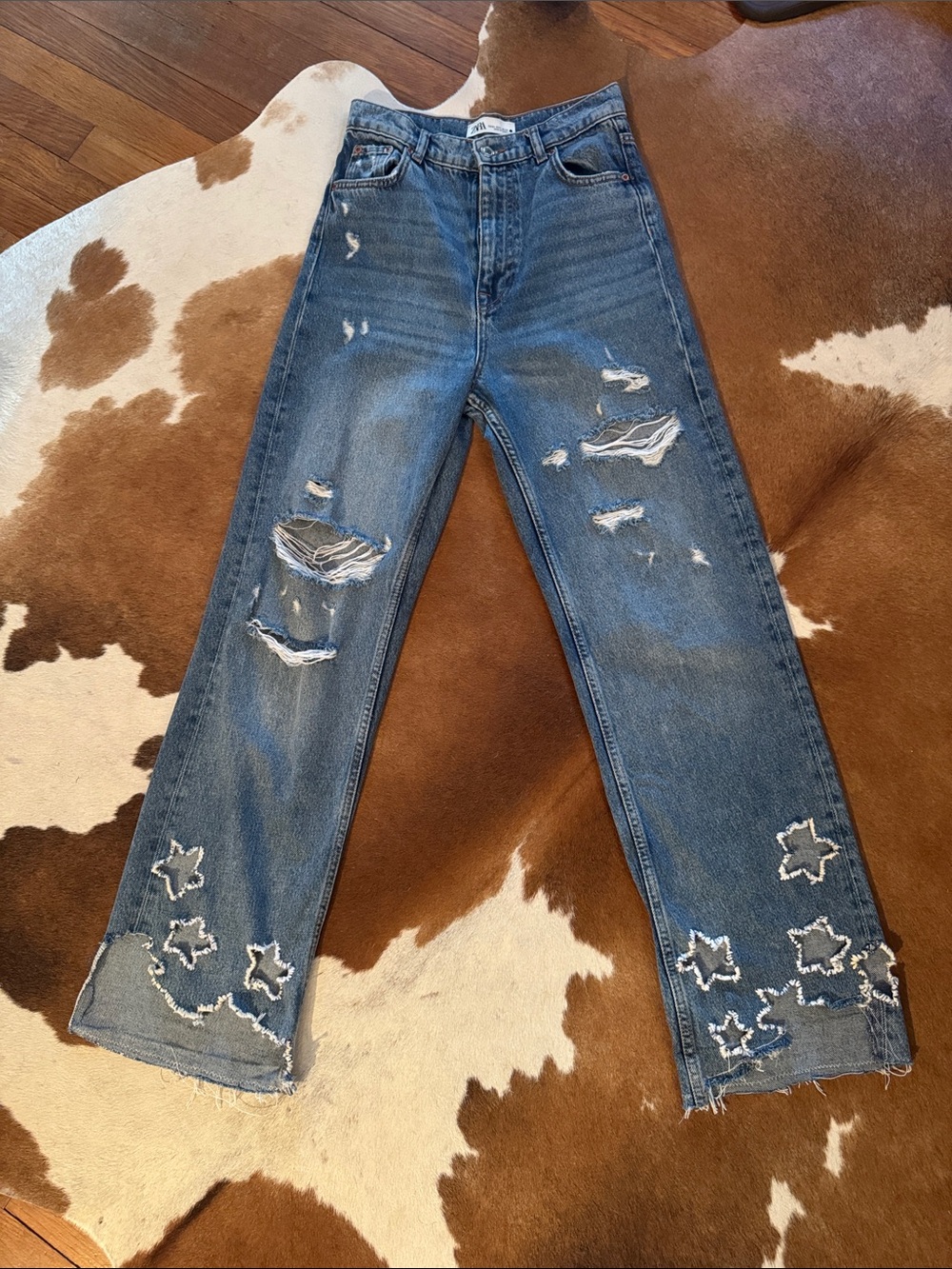 Zara 90s High Rise Star Cut Out Jeans 2